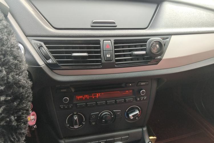 Used BMW X1 2013 sDrive18i Fashion Model
