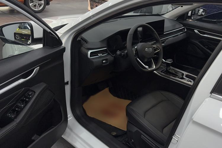 Used Geely Auto Emgrand 2025 4th Generation 1.5L CVT Luxury Version