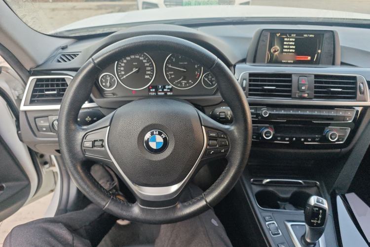 Used BMW 3 Series 2017 320Li Fashion Model
