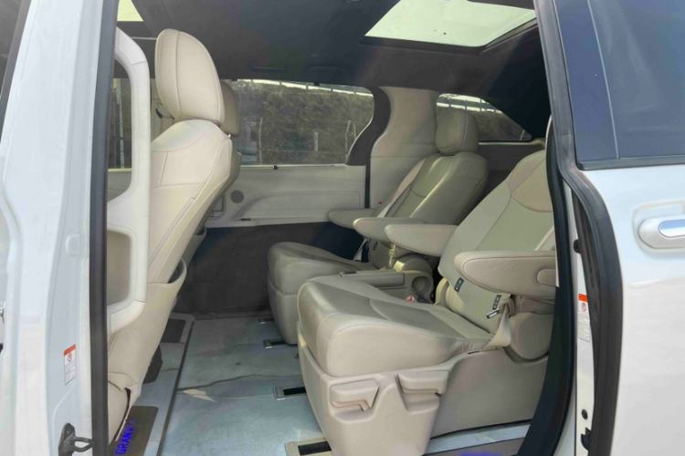 Used Toyota Granvia 2023 2.5L Hybrid Prestige PLUS Edition