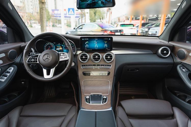 Used Mercedes-Benz GLC 2022 Facelift GLC 260 L 4MATIC Luxury Edition