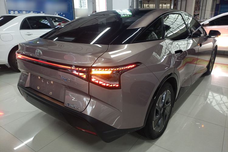 Used Toyota bZ3 2023 616 km Long-Range PRO
