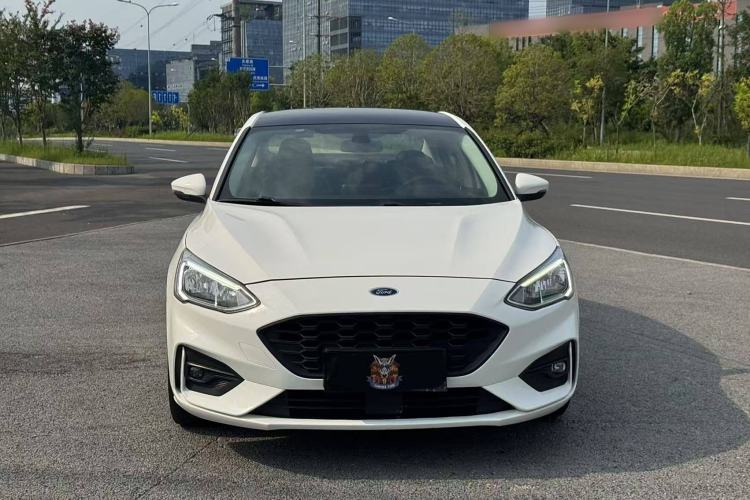 Used Ford Focus 2020 Sedan EcoBoost 180 Automatic Trend Edition
