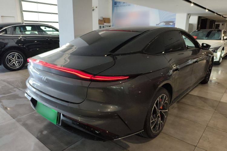 Used  L7 2022 Dynamic Model
