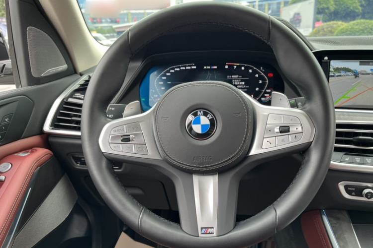 Used BMW X5 2022 Restyled xDrive 30Li Luxury Version M Sport Package
