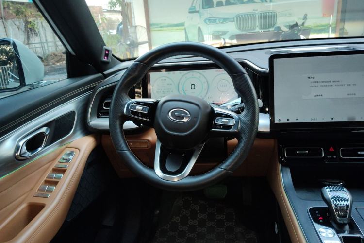 Used GAC Trumpchi GS8 2024 Linghang Series 2.0 TGDI Two-Wheel Drive Luxury Smart Connectivity Version