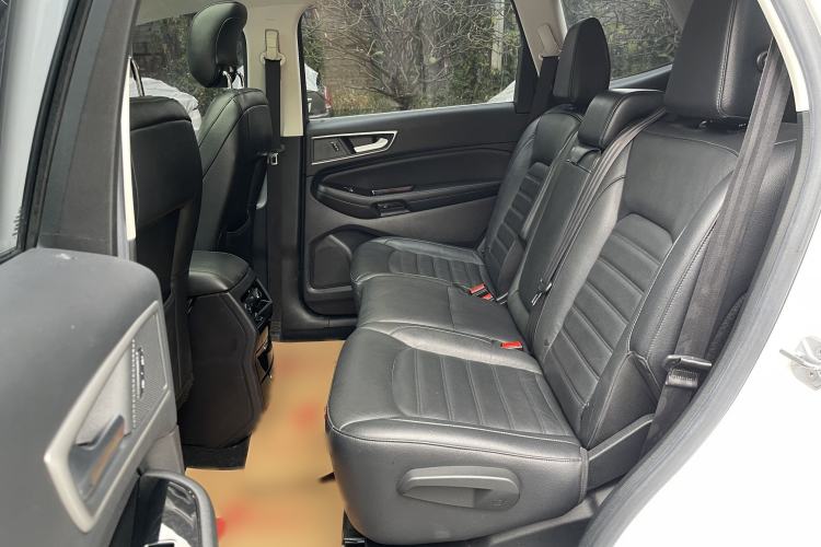 Used Ford Edge 2018 EcoBoost 245 Two-Wheel-Drive Platinum Edition 7-Seater China V Emission Standard