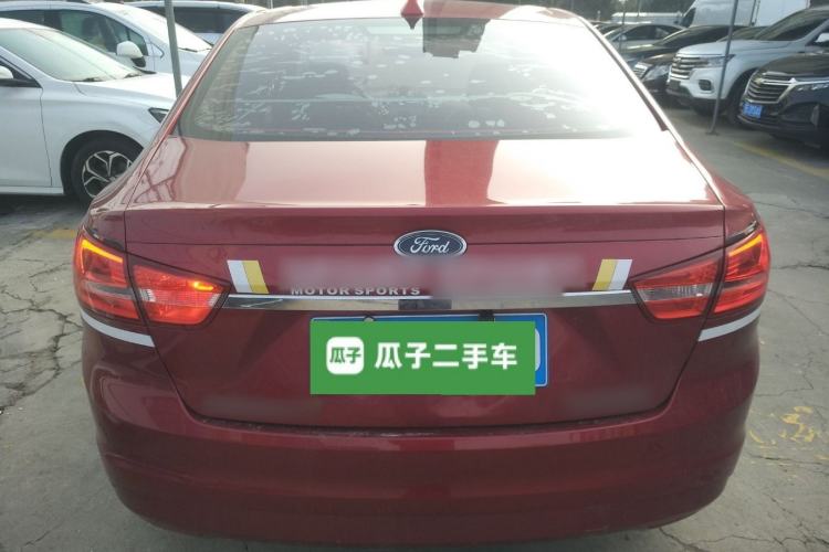 Used Ford Escort 2015 1.5L Automatic Fashion Model
