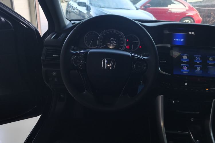 Used Honda Accord 2016 2.0L Luxury Edition