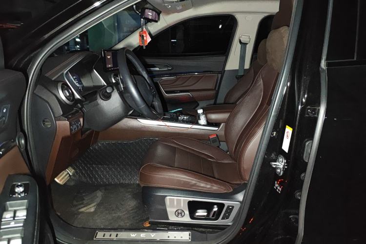 Used Wey VV5 2019 Upgraded Model 2.0T Two-Wheel Drive Flagship Version China V Standard
