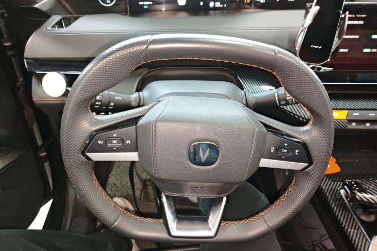 Used Changan UNI-V iDD 2023 ZhiDian iDD 1.5T 113km ZhiKu Model
