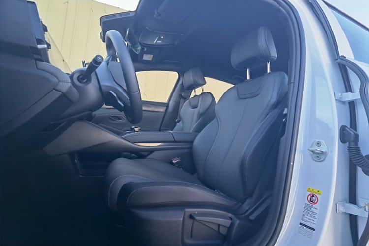 Used BYD Qin L 2025 DM-i Smart Drive 80KM Leading Model
