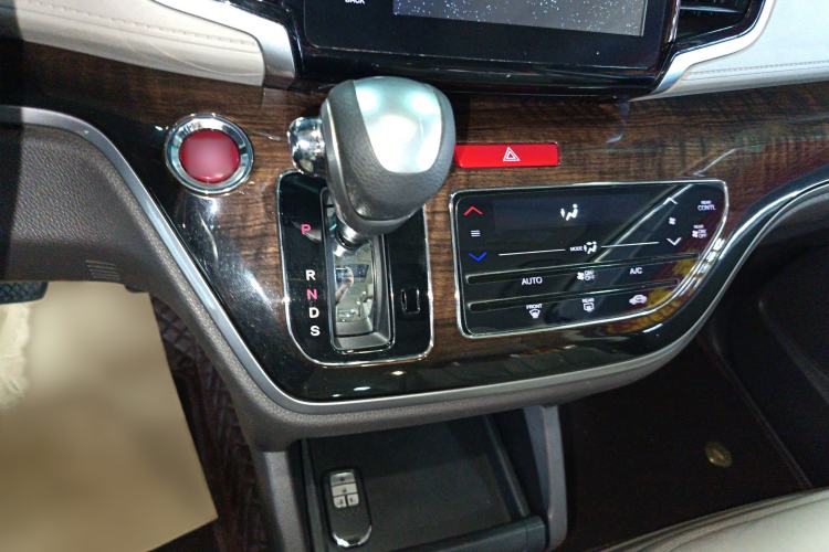 Used Honda Odyssey 2015 2.4L Smart Edition
