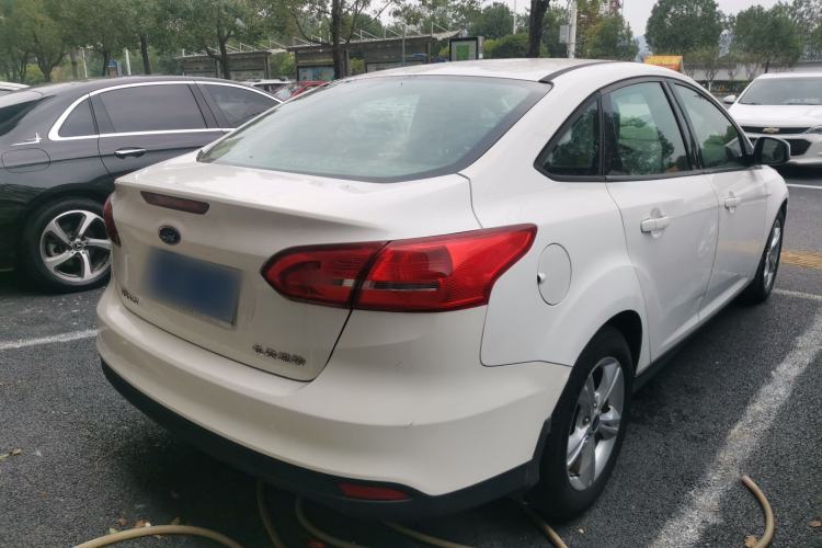 Used Ford Focus 2015 Sedan 1.6L Automatic Comfort Model
