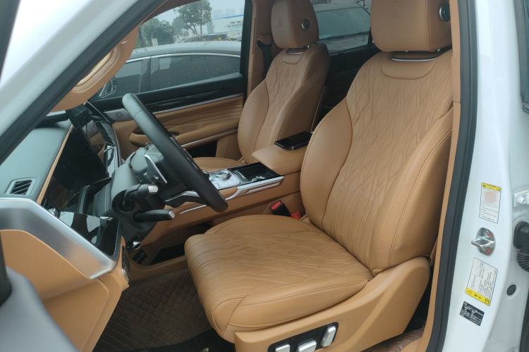 Used Tank 500 New Energy 2023 Hi4-T
