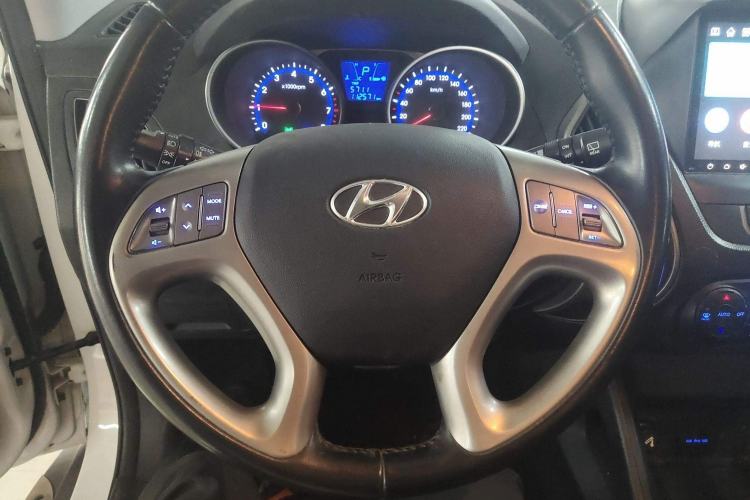 Used Hyundai ix35 2015 2.0L Automatic 2WD Smart Type China IV
