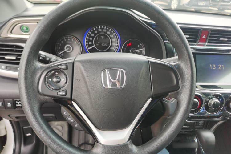 Used Honda Crider 2015 1.8L Automatic Luxury Edition