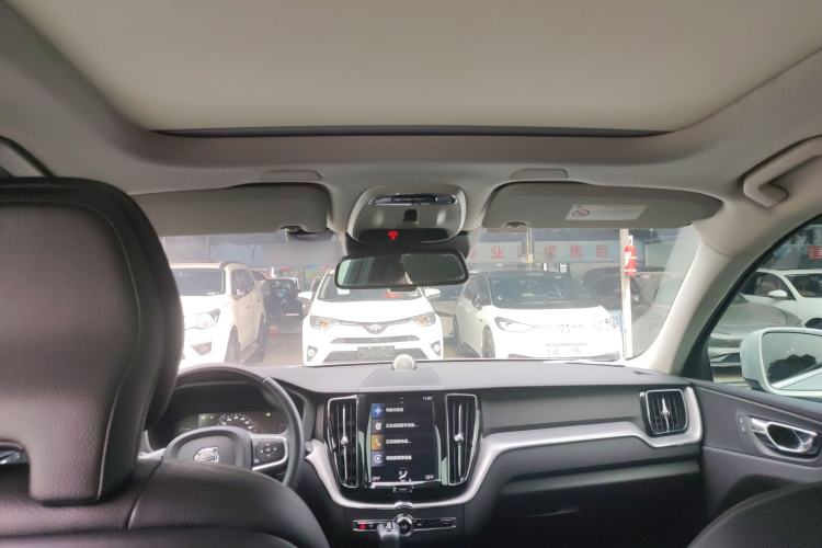 Used Volvo XC60 2019 T5 4x4 Smart Edition China VI Standard
