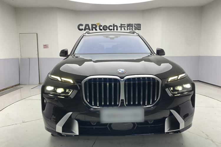 Used BMW X7 2023 xDrive40i Luxury Package with Leading Features
