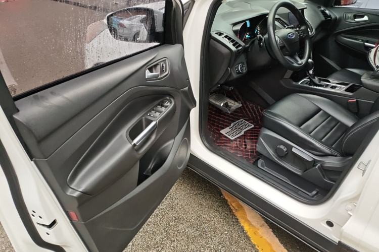 Used Ford Kuga 2017 EcoBoost 180 Two-Wheel-Drive Elite Trim
