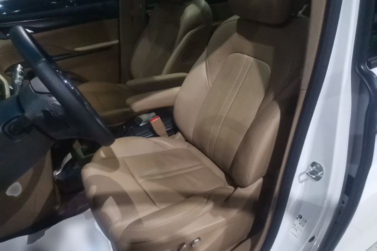 Used Buick GL8 2021 ES Land Cruiser 653T Flagship Model
