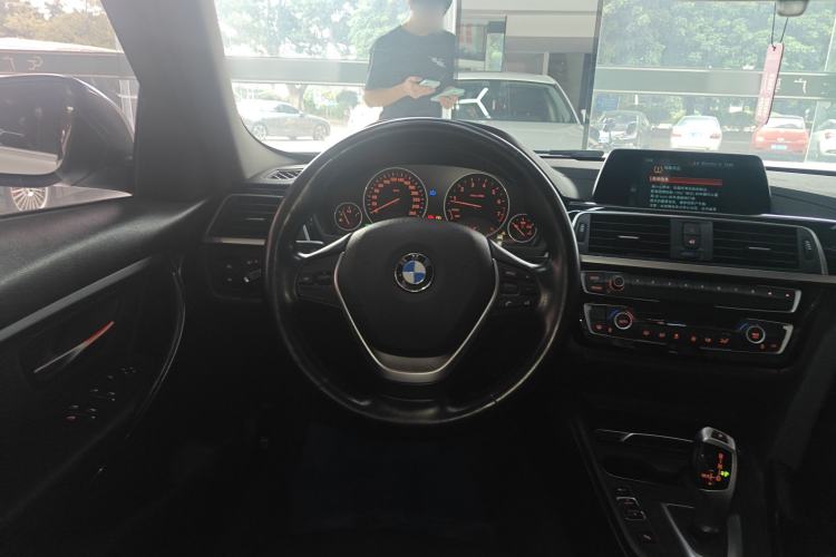 Used BMW 3 Series 2018 320Li Fashion Model
