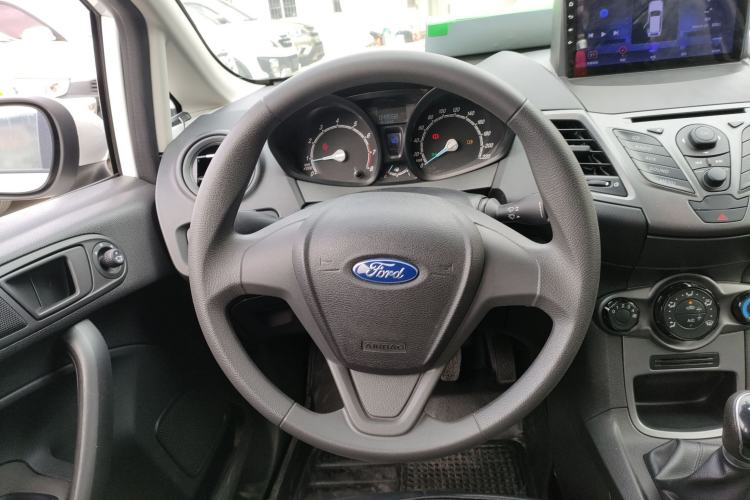 Used Ford Fiesta 2013 Hatchback 1.5L Manual Fashion Edition