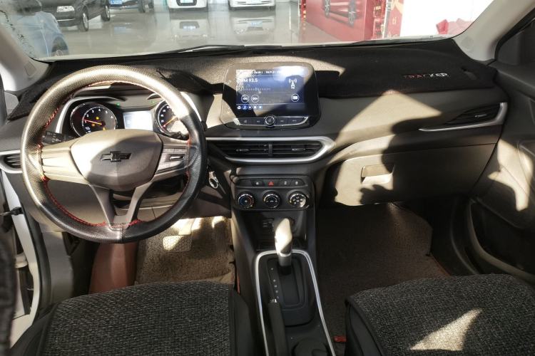 Used Chevrolet Trax 2019 325T Automatic Sport Edition China VI Standard
