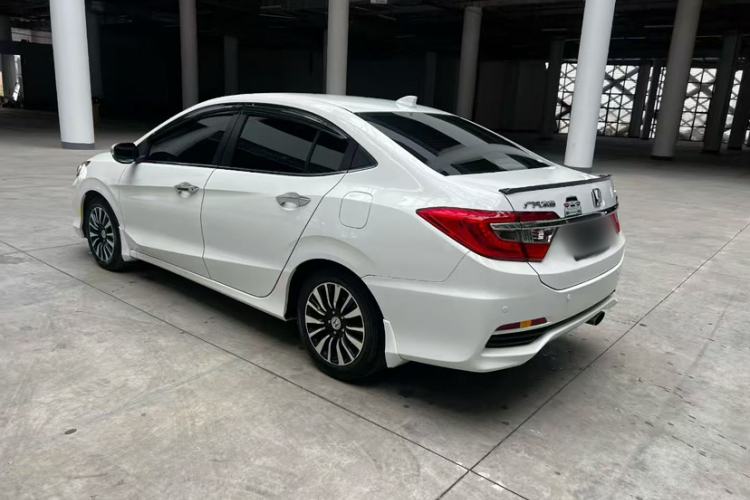 Used Honda Crider 2015 1.8L Automatic Luxury Edition
