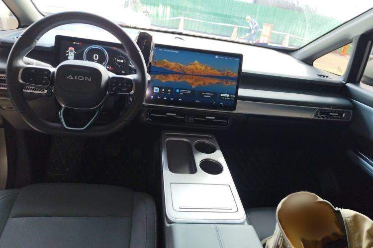 Used AION Y 2023 Plus 610 Enjoy Edition