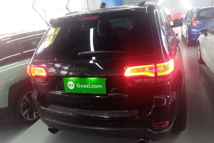 Used  Grand Cherokee (Import) 2015 3.0L Comfort Navigation Edition
