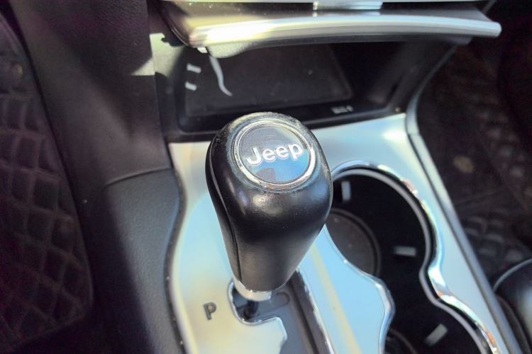 Used  Grand Cherokee 2013 3.6L Luxury Navigation Edition
