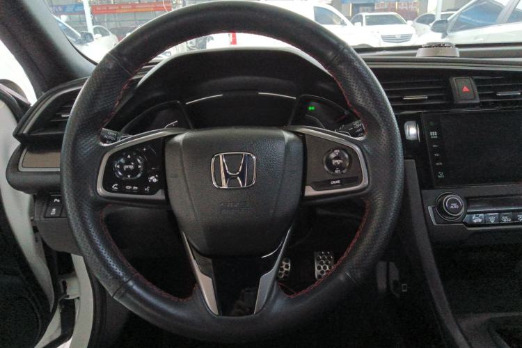 Used Honda Civic 2021 HATCHBACK 220TURBO CVT Trendy Cool Edition
