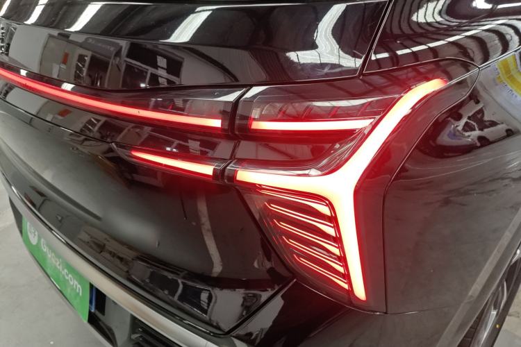 Used Hongqi HS3 2023 1.5T Two-Wheel Drive Shanwei Edition
