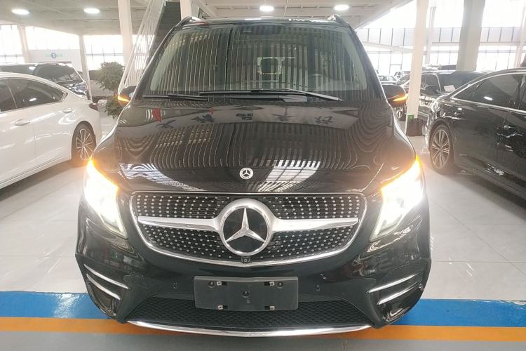 Used Mercedes-Benz V-Class 2021 V 260 L Long-wheelbase Luxury Edition