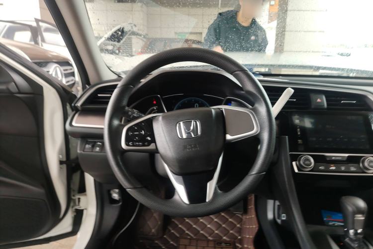 Used Honda Civic 2016 220TURBO CVT Luxury Edition
