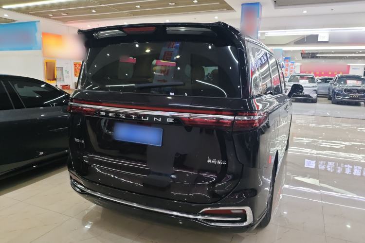 Used Bestune M9 2023 2.0T Ultimate Edition
