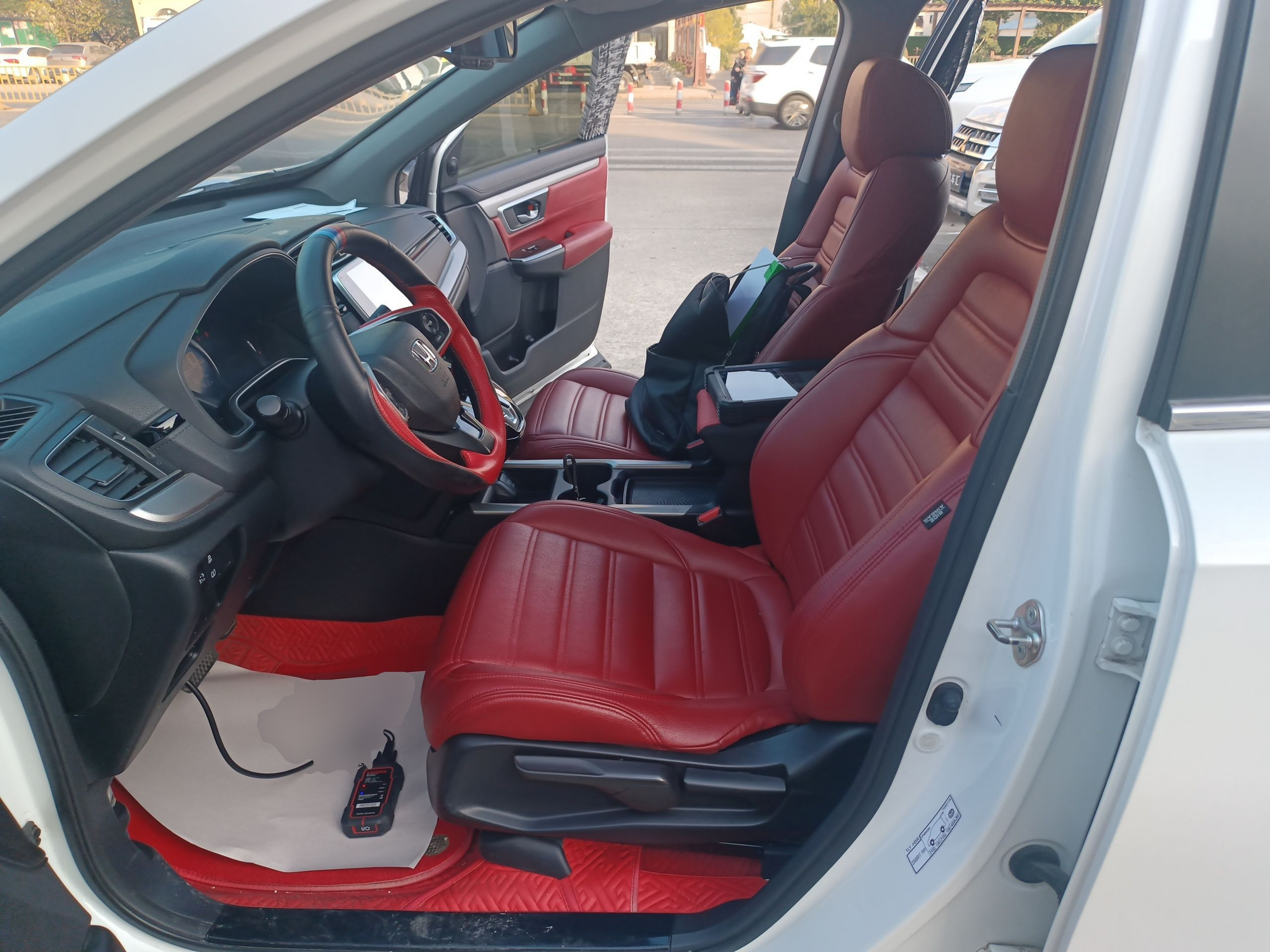 Переднее сиденье в автомобиле