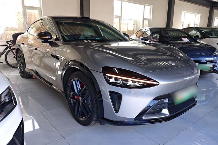 Used  YU7 2025 Ultra-Long Range High-Performance All-Wheel-Drive Max Edition
