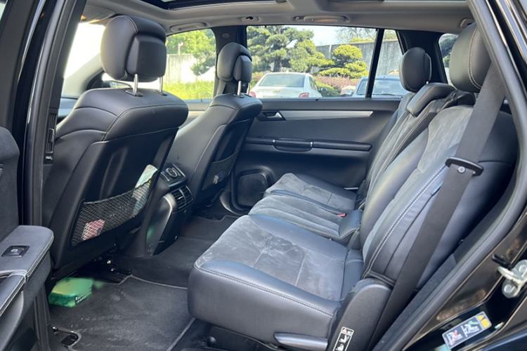 Used Mercedes-Benz R-Class 2014 R 320 4MATIC Business Model