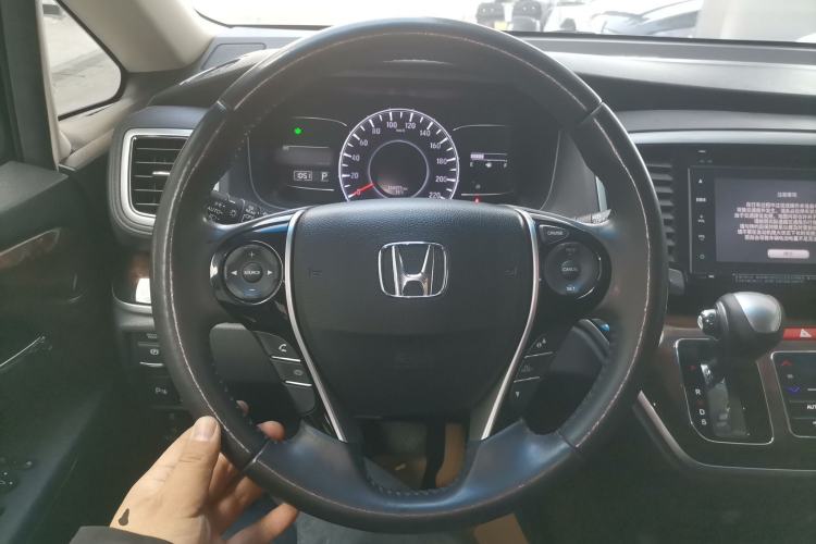 Used Honda Odyssey 2015 2.4L Supreme Edition
