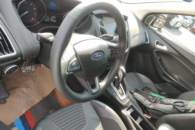 Used Ford Focus 2017 Sedan 1.6L Automatic Fashion Edition Smart Drive Version