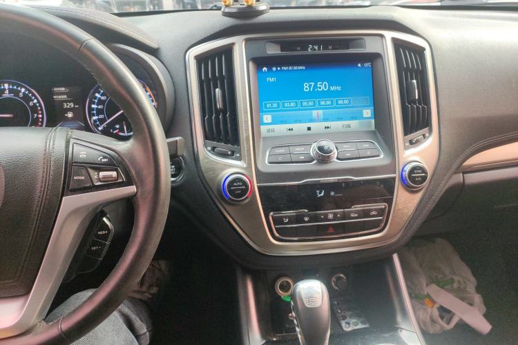 Used Changan CS95 2017 2.0T Two-Wheel Drive Zhitu Edition