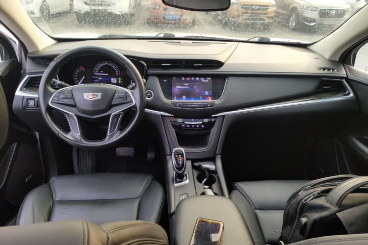 Used Cadillac XT5 2016 25T Luxury Model
