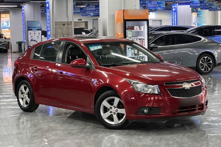 Used Chevrolet Cruze 2013 Hatchback 1.6L Automatic Luxury Model
