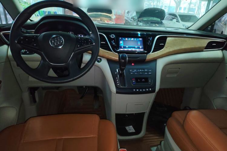 Used Buick GL8 2017 ES 28T Comfort Model China V Standard
