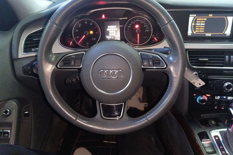 Used Audi A4L 2015 35 TFSI Automatic Comfort Model
