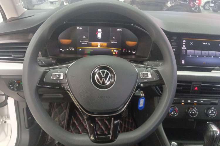 Used Volkswagen Lavida 2022 1.5L Automatic Comfort Edition
