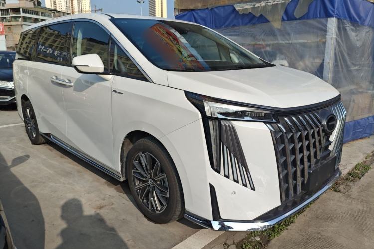 Used GAC Trumpchi M8 2024 Master Series 400T Prestige Edition
