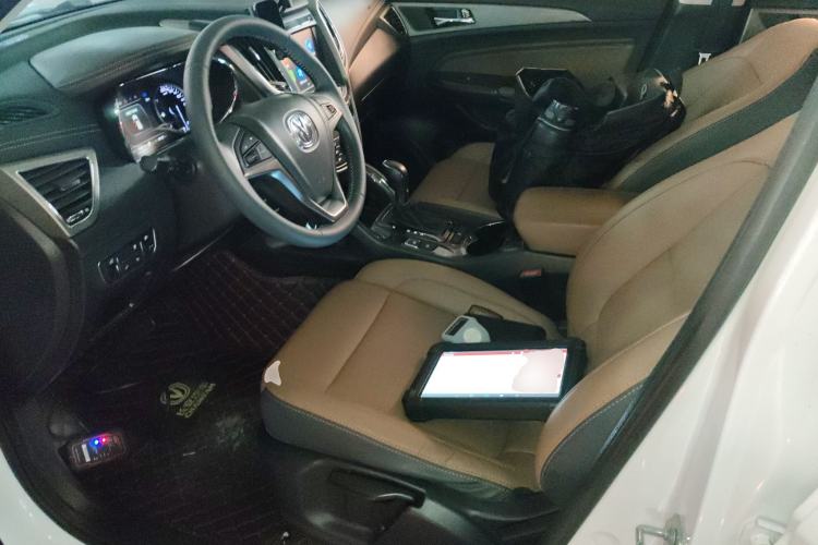 Used Changan CS75 2017 Shangkui Edition 1.8T Automatic All-Wheel-Drive Elite Model
